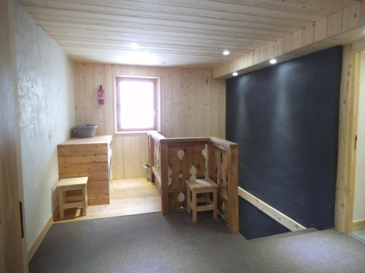 Chalet Le Bois Joli Бонвал-сюр-Арк Стая снимка